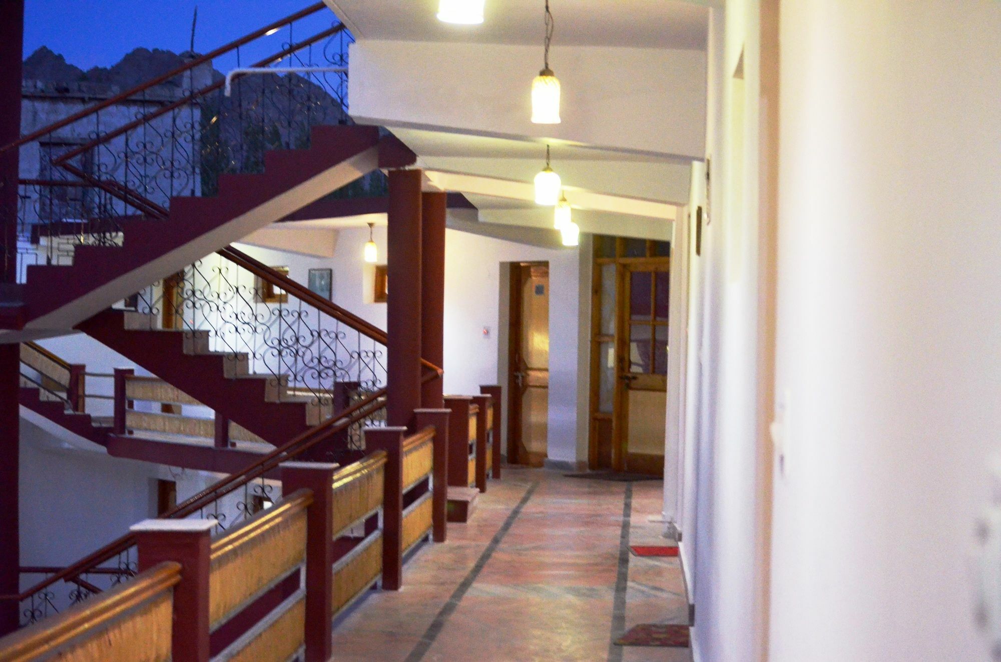 Beyond Stay - Kanika Himalayan View Leh Ngoại thất bức ảnh